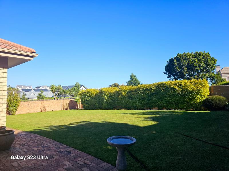 4 Bedroom Property for Sale in Heather Park Western Cape